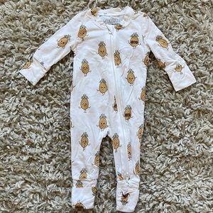 Willow and Co footies